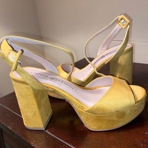 Chinese Laundry heeled Sandals